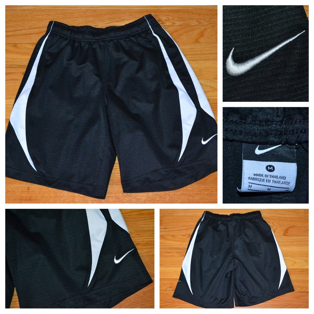 Youth boys Nike Elite shorts, size youth medium